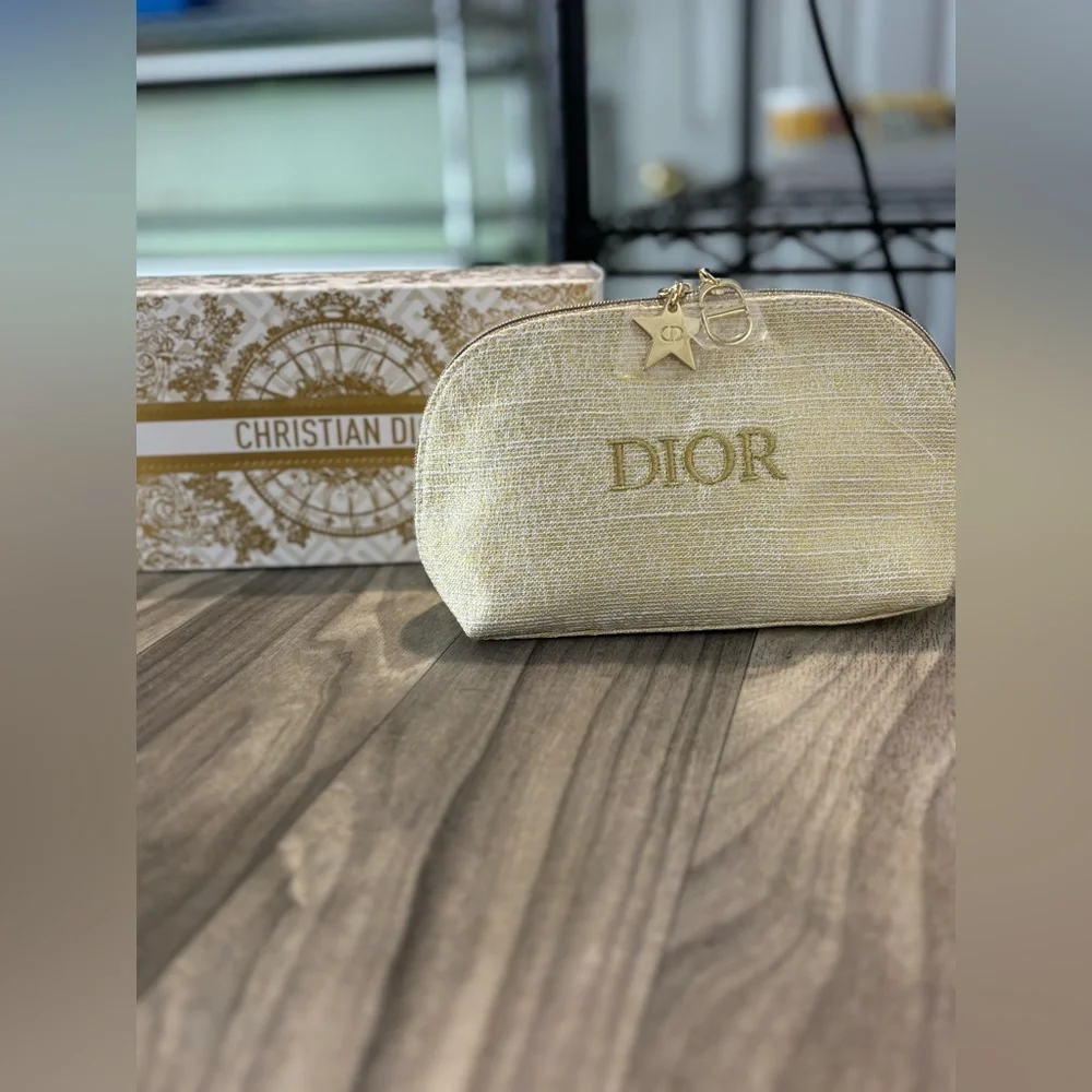 Dior Golden Sparkle Cosmetic Case with 2 Dior Pendants! NEW WITH BOX. - Picture 2 of 12